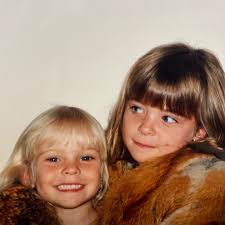 Happy Birthday to my SISTER, my Bestie @lsutton_cairns 🎈 Looking back