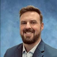 Kelly Spooner's Instagram, Twitter & Facebook