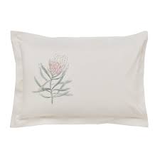 Sanderson Protea Flower Duvet Covers Sea Pink Covers Duvet Flower Pink Prot Covers Duvet Flower Pink In 2020 Flower Duvet Cover Flower Duvet Protea Flower