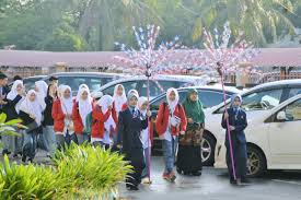 For your quick reference, below is a distance chart or distance table of distances between some of the major cities in malaysia. Tourism Selangor On Twitter Program Pengantarabangsaan Exchange Student Program Silang Budaya Malaysia Indonesia Di Antara Smk Ttdi Jaya Shah Alam Selangor Malaysia Bersama Sma Wachid Hasyim 2 Dan Sma Hang Tuah