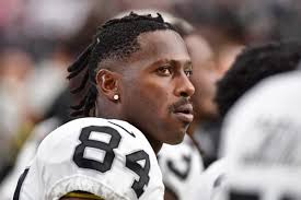 .youtu.be/iuch1q5weja antonio brown family member list : Antonio Brown S Baby Mama Incident Should Eject Him From The Nfl Forever