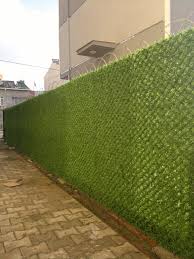 Yesil Bahce Duvari