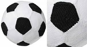 Un Ballon De Foot Tricote Ballon De Foot Tricot Ballon