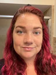 Look at my Augies eyelashes. 😳