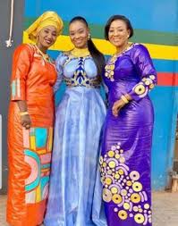 2019,plus beau model de bazin tissu africaine,model bazin femme,model bazin 2019,model bazin senegalais 2019,model bazin riche brodé femme l'idée 2019 new fashion bazin print dashiki women blouse yomadou elastic color pattern suits(top and pants)for women/lady. Chic Bazin 2019 Factory Store