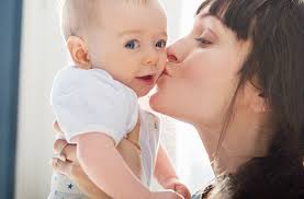 Free birthing: A closer look at unassisted child birth