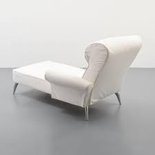 Pape du design hexagonal, philippe starck revient avec une nouvelle collection de chaises conçues par le biais de l'intelligence artificielle. Philippe Starck Royalton Long Chair Chaise Lounge Lofty Marketplace