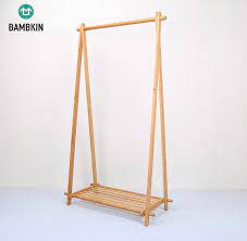 Jika anda berminat dengan rak tempat gantungan baju alias hanger baju berbahan dari kayu ini kisaran harga cukup murah mulai 300ribuan tergantung bahan kayu apa yang digunakan. Bbkin Rak Gantungan Baju Bambu Rak Mantel Berdiri Dengan Rak Sepatu Buy Bambu Rak Pakaian Bambu Penyimpanan Rak Bambu Pakaian Rak Hanger Product On Alibaba Com