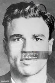 20 Sutton Arnold Schuster Photos & High Res Pictures