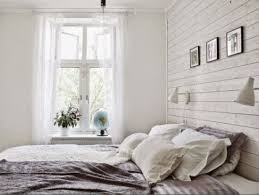 Wandpaneele Aus Holz Weiss Lasieren 35 Ideen Furs Landhaus Schlafzimmer Weiss Wandpaneele Landhaus Schlafzimmer