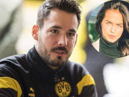 Mbappe ya da bilinen adı ile kylian mbappe fransa'lı genç futbolcudur. Burki Freundin Marlen Schock Fur Fans Sie Gesteht Schonheits Op Bvb 09