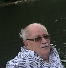 OBITUARY: DONALD HARRIS