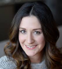 Heather Holderness's Instagram, Twitter & Facebook