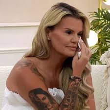 Kerry Katona breaks down in tears as she opens up about 'lonely' life after  split