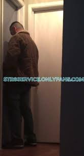 Str8 blue collar Latino drops load at gloryhole - ThisVid.com