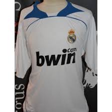 Inform that, as per cristiano ronaldo's wishes and at his request, the club has allowed the player to complete. Maillot Real Madrid N 9 Ronaldo Taille Xl Bwin Com Argus Foot Sports