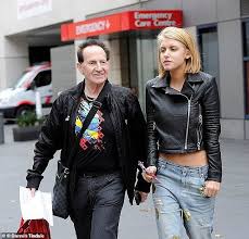 One can not only inflect and compare am edelsten, but all german adjectives. Jgixrpzhqdzunm
