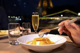 Diner Croisiere Sur La Seine Avec Les Bateaux Parisiens Propose Par Bateaux Parisiens Paris Ile De France Tripadvisor