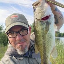 Reginald Peay's Instagram, Twitter & Facebook