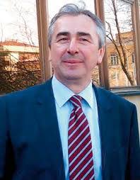 Azra Omeragic's Instagram, Twitter & Facebook