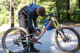The santa cruz v10 is the winningest bike in downhill world cup history. The Development Story Of The Santa Cruz V10 V7