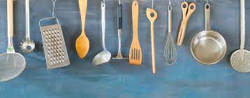 Lo schiaccianoci è un attrezzo da cucina adatto ad aprire la frutta secca, composto da due leve e un fulcro flessibile, esso ha la funzione di il cavatappi è un attrezzo che ognuno di noi conserva nei cassetti della propria cucina. Utensili Da Cucina Quali Sono I Materiali Piu Sicuri