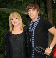 Check spelling or type a new query. Maksim Galkin I Alla Pugacheva Stroyat Chasovnyu Ryadom S Zamkom V Derevne Gryaz Starhit Ru