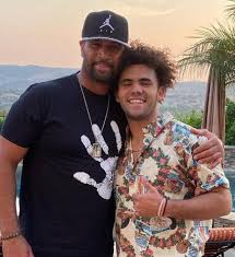 He has been married to deidre corona since january 1, 2000. Albert Pujols With His Son Albert Pujols Jr Celebrities Infoseemedia