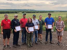Sequential scouting procedures are based on the premise that the pest is uniformly distributed. Muckland Onion Growers Receive Ny State Award For Pest Management Vegetable Growers News