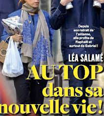 En 2016, léa salamé et raphaël glucksmann officialisent finalement leur couple, la journaliste politique étant enceinte de leur premier enfant, un petit gabriel, qui naîtra en mars 2017. Lea Salame Au Top Avec Raphael Glucksmann Une Nouvelle Vie Photo