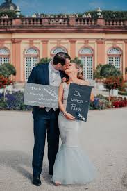 Du Wirst Papa Emotionale Uberraschung Wahrend Des Hochzeitsshootings Jonathan Deis Hochzeitsfotograf F Hochzeitsfotograf Hochzeitsfoto Idee Hochzeit Bilder