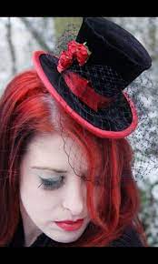 Pin By Marina Abasheva On Screenshots Mini Top Hat Funky Hats Bridal Fascinator