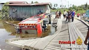 Banjir di malaysia awal tahun 2021 ini terjadi di akibatkan curah hujan yang cukup tinggi hingga meluapnya beberapa air sungai. Friendofbomba On Twitter Keratan Akhbar Jentera Bomba Masuk Sungai Di Kudat Sumber Dari Surat Khabar Kosmo Gambar Dari Friend Of Bomba Fb Https T Co Xoiaehqf0y