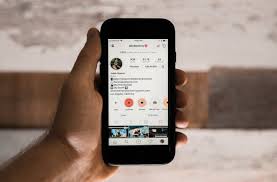 Identifikasi influencer di instagram yang relevan dengan merek atau industri anda, dan mulai membangun hubungan. Cara Membuat Bio Instagram Keren Menarik Follower