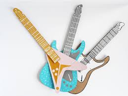 Diy Cardboard Electric Guitar By La Maison De Loulou Guitar Crafts Cardboard Guitar Guitar Kids