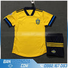 18/06/2021 20:14:54 ngày 18/6/2021, trên sân vận động saint petersburg ở thành phố saint petersburg, nga diễn ra trận đấu giữa đội tuyển thụy điển và đội tuyển slovakia tại bảng e, vòng chung kết giải vô địch bóng đá châu âu (euro) 2020. Ao Ä'áº¥u Ä'á»™i Tuyá»ƒn Thá»¥y Ä'iá»ƒn 2020 San Nha Mau Vang Hacazi Sport