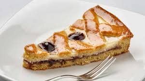La torta ideale per una pausa golosa. Crostata Di Ricotta E Marmellata Di Ciliegie Una Delizia Genuina