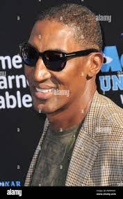 Scottie Cox's Instagram, Twitter & Facebook