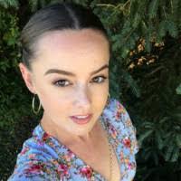 Grace Bruce's Instagram, Twitter & Facebook