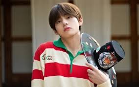 Singkatnya, dalam bahasa inggris, borahae berarti i purple you. V Bts Diam Diam Jago Bahasa Inggris Bikin Kaget Pakai Istilah Gaul Anak Twitter