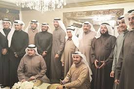 يُعرف عبدالله الطليحي بأنه من أشهر الممثلين الكويتيين ، وهو مواطن كويتي يعمل مذيعًا وممثلًا مع العديد من العروض التي يتم تقديمها له. Ø¹Ø¨Ø¯Ø§Ù„Ù„Ù‡ Ø§Ù„Ø·Ù„ÙŠØ­ÙŠ Ø£ÙƒÙ…Ù„ Ù†ØµÙ Ø¯ÙŠÙ†Ù‡ Ø§Ù„Ø±Ø§ÙŠ
