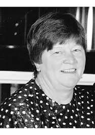 Sandra Kennington's Instagram, Twitter & Facebook