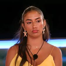 Just caught up with last night and anyone who says Shakira is fake, playing  a game really need to give their head a wobble. That girl is 💯 true to  herself and