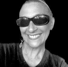 Lori Irwin's Instagram, Twitter & Facebook