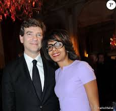 Audrey pulvar répond au micro de voxafrica! Audrey Pulvar Radieuse Et Amoureuse Pour Applaudir Arnaud Montebourg Purepeople