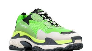 Another one to add to your collection. So Sieht Der Neue Triple S Jetzt Aus Gq Germany