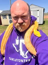 Bella and I enjoying the park! Gotta love retics 🖤🖤🖤🖤🖤