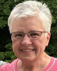 Nina Cameron's Instagram, Twitter & Facebook