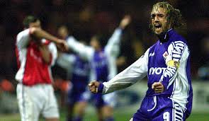Sein geld hat batistuta in eine 18.000 hektar große rinderfarm, 100 kilometer westlich seiner. Gabriel Batistuta Spielte Von 1991 Bis 2000 Beim Ac Florenz