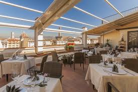 Biglietto cumultativo per palazzo pitti + giardino di boboli + galleria degli uffizi, valido per 3 gg e con accesso prioritario: I Migliori Ristoranti Con Vista Su Firenze Secondo The Fork Il Reporter